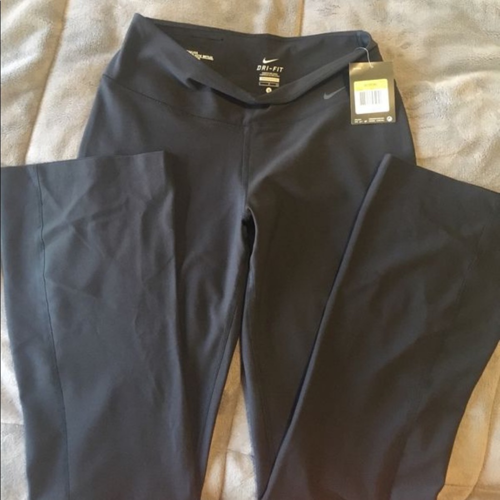Women’s Nike Bootcut Training Pant